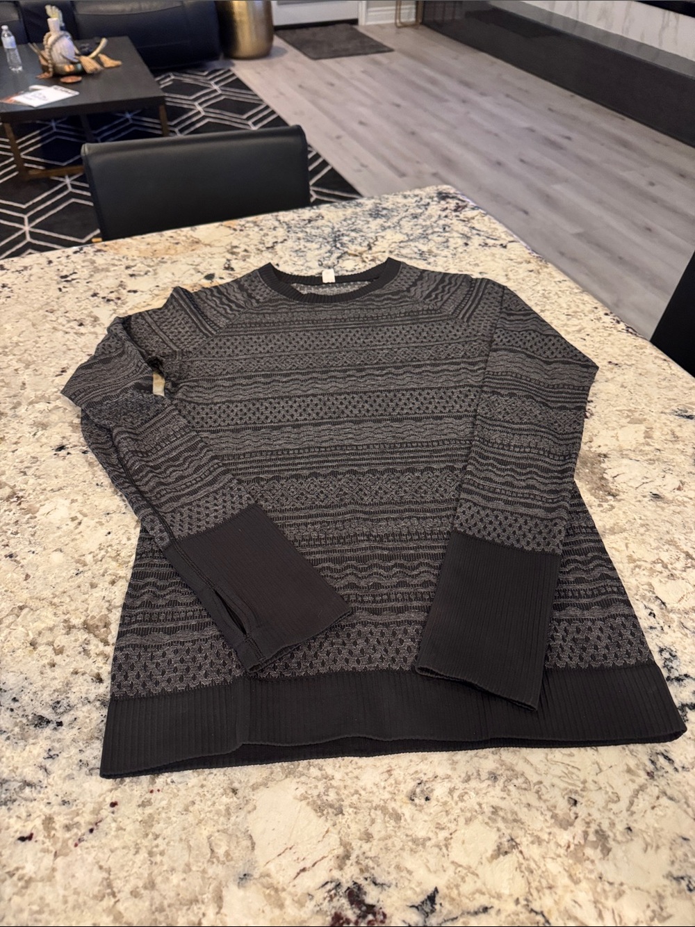 lululemon athletica Gray and Black Patterned Long Sleeve Top